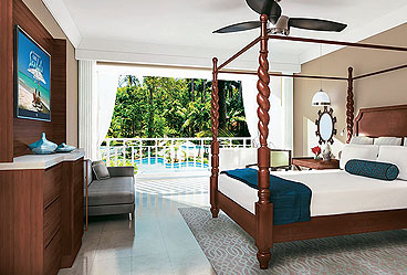 Crystal Lagoon One Bedroom Butler Suite - 1B