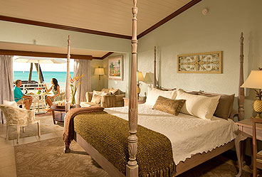Caribbean Beachfront Grande Luxe Club Level Room - GB