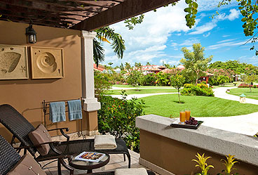 Mediterranean Walkout Club Level Suite - PF