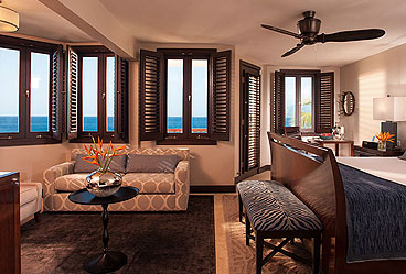 Pink Gin Beachfront Honeymoon Club Level Suite - BS